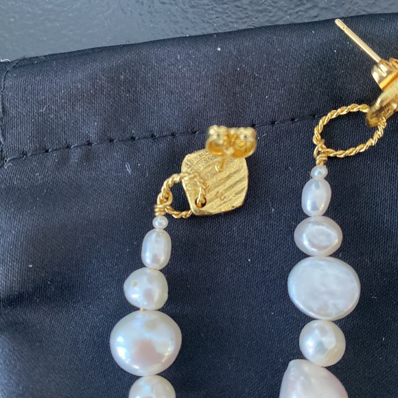 Anni Lu NWOT Jet-set Pearl Earrings - Picture 5 of 7